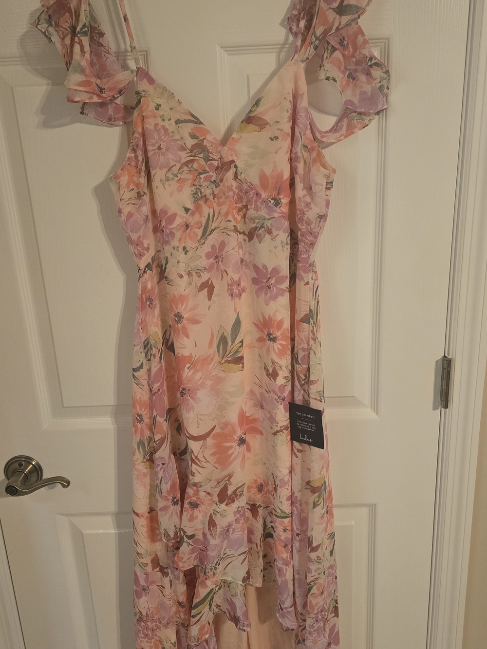 Dress - Picture 6 of 7